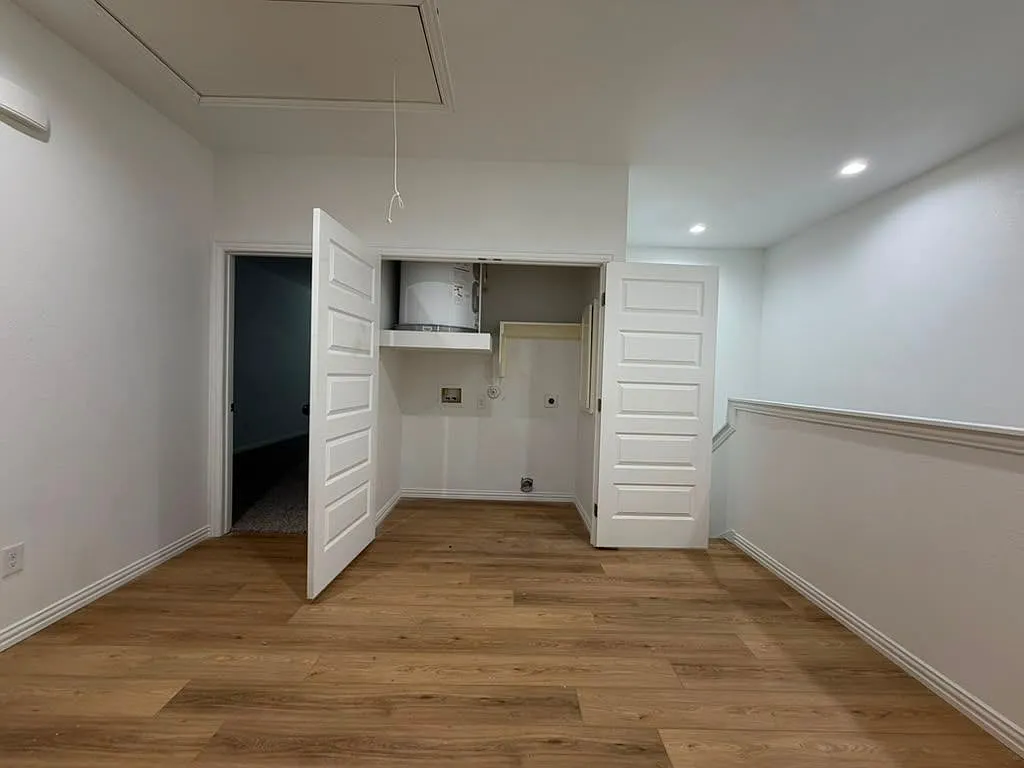 3 bed, 2.5 bath, 1500 sqft, $2,395 — Photo 4