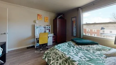 226 Westcourt Pl — Photo 7