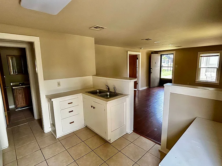 723 Jenkins Ave — Photo 5