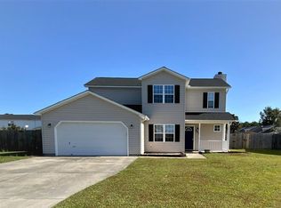 302 Mann St, Hubert, NC 28539