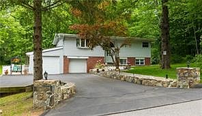 1st image of 219 W Stevens Avenue