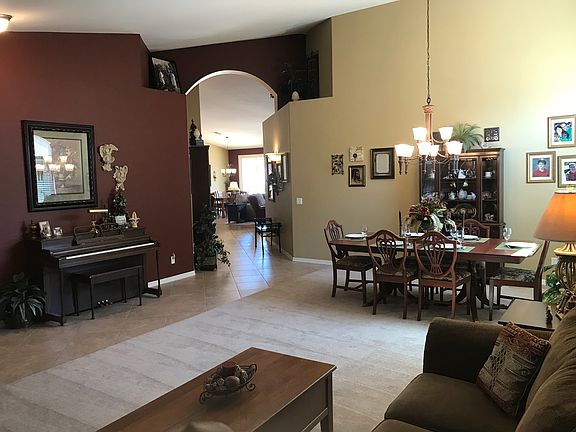 4th image of 39525 N Oxford Way