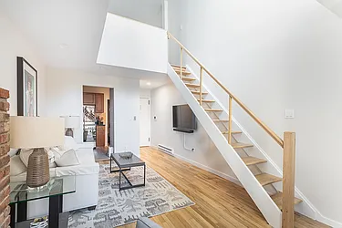 Rented by Living New York