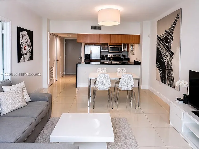 1750 N Bayshore Dr #3811 — Photo 3