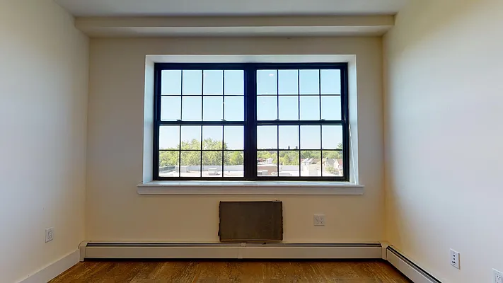 Rented by NY Space Finders Inc. | media 21