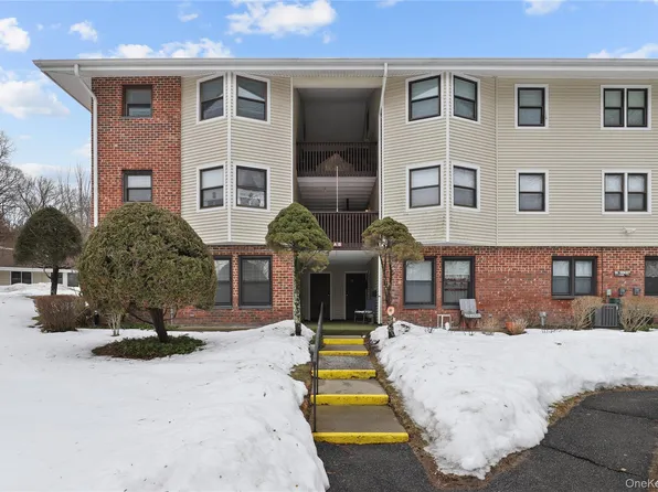 26 Dorset Court #A, Yorktown Heights, NY 10598