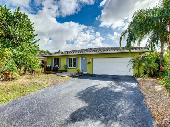 1750 NE 49th St, Fort Lauderdale, FL 33334