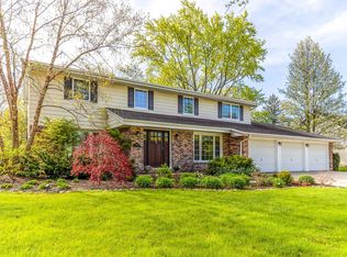 1673 Longvalley Dr, Northbrook, IL 60062