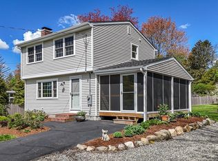 196 Center St, Groveland, MA 01834