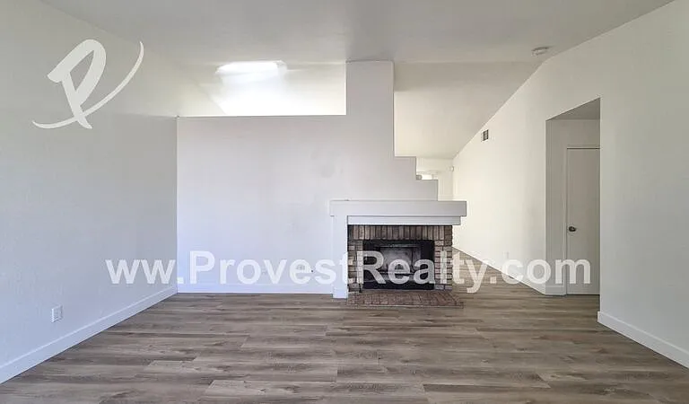 13105 Bennington Dr — Photo 4