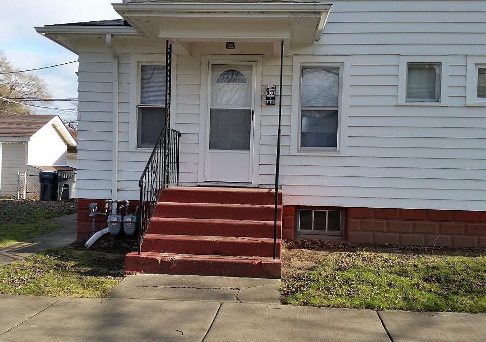 1st image of 926 Massena Ave