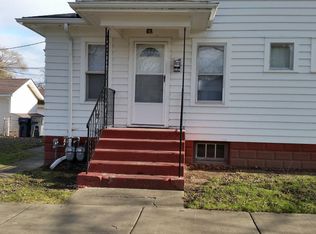 926 Massena Ave, Waukegan, IL 60085
