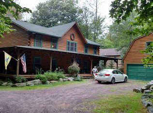291 Partridge Dr, Pocono Lake, PA
