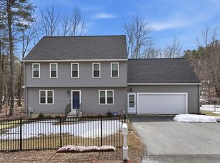 129 Quinapoxet St, Holden, MA 01522