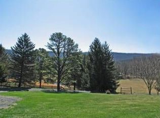 11 Pine Tree Ln, Fort Valley, VA 22652