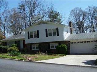 4 Eastwood Dr, Taylors, SC 29687