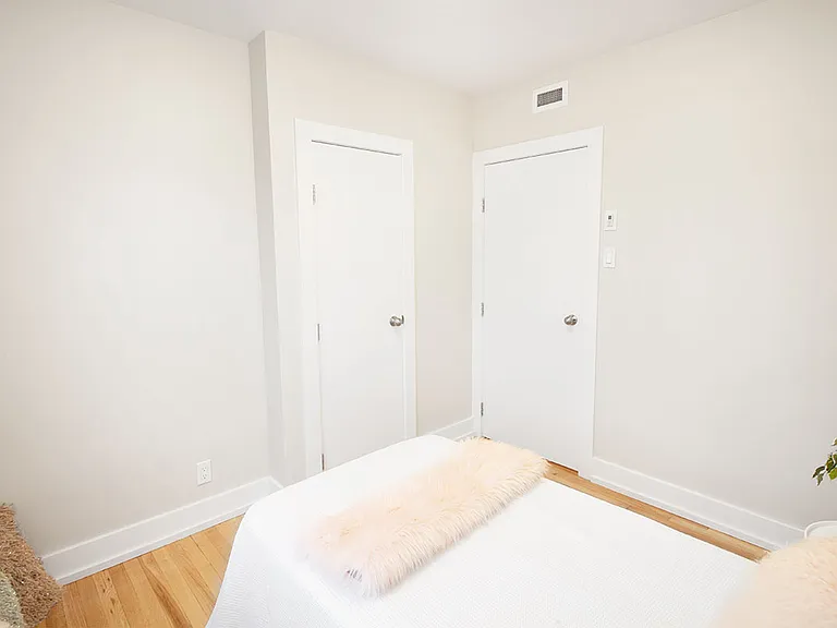 302 Goulet St #8 — Photo 25