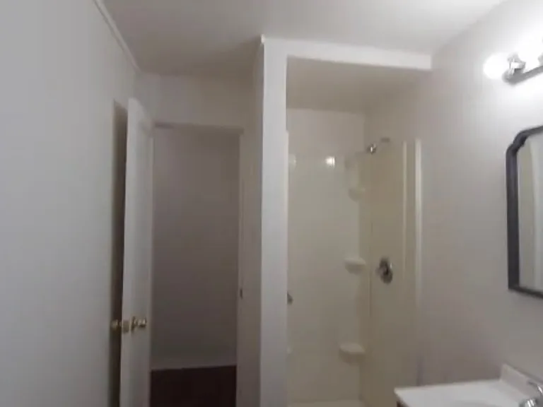 180 N Jones St #5 — Photo 14