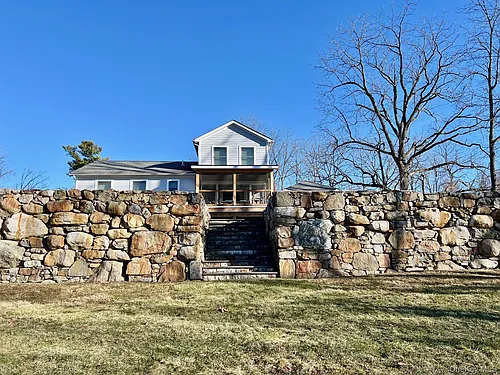 692 Bangall Rd Photo 1