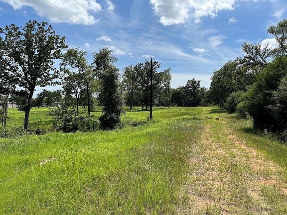 3rd image of Hickory Loop