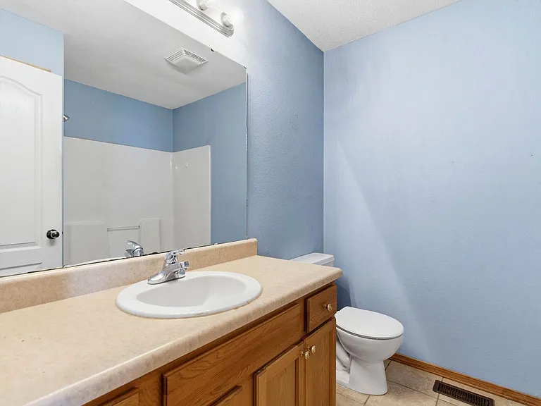 1215 S 14th St — Photo 21