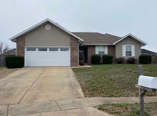 2517 S Jonathan Ave, Springfield, MO 65807