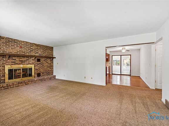 4th image of 1261 Ogontz Ave