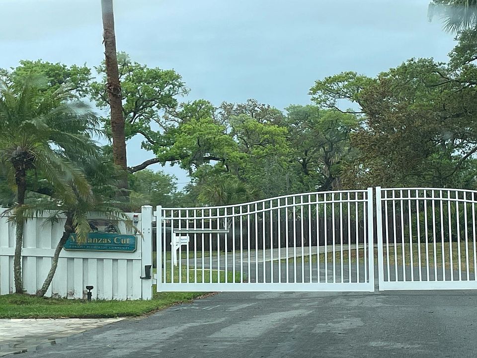 2nd image of 6372 Putnam St