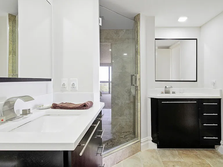 1900 Consulate Pl #1005 — Photo 12