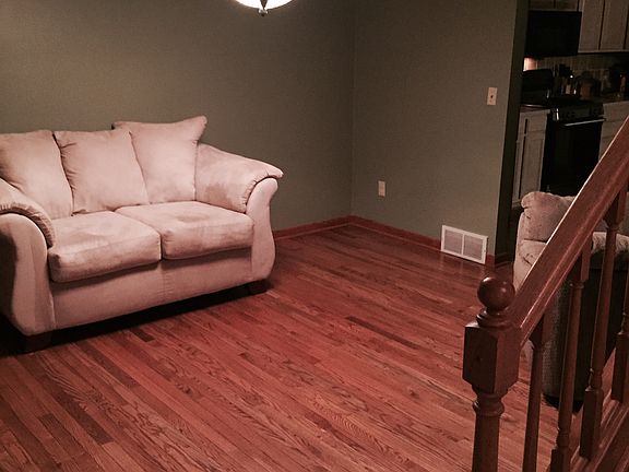2nd image of 572 Royal Woods Dr