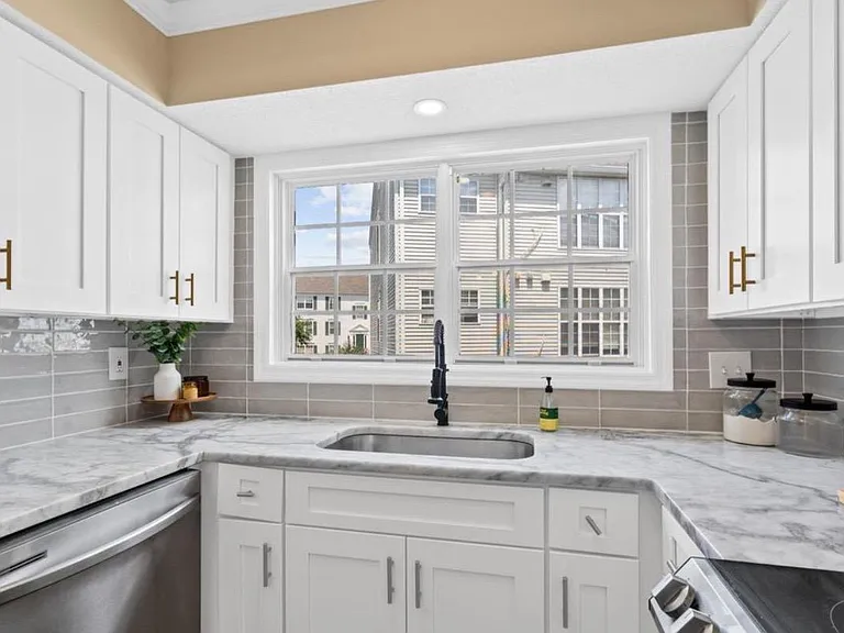 115 Prosperity Ave SE #C — Photo 2