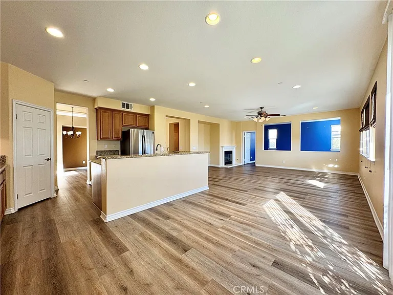 15621 Pisa Ln #15621 — Photo 28