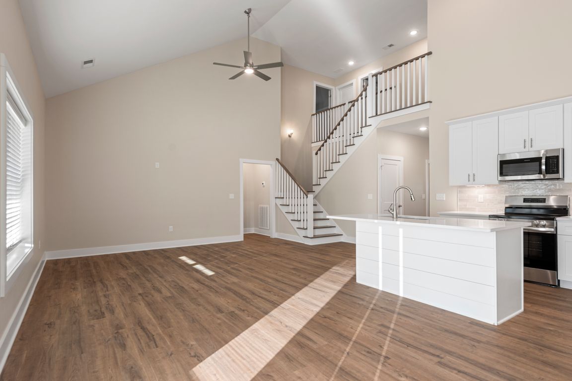 next background image