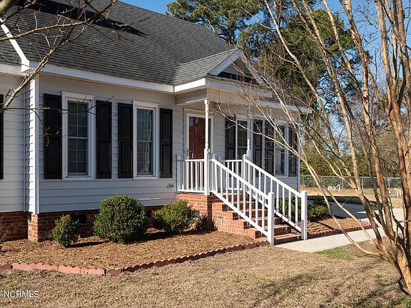 2nd image of 2348 Miller Circle