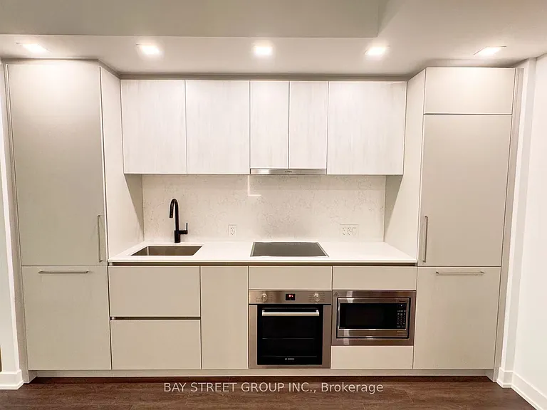 609 Sherbourne St #3408 — Photo 11