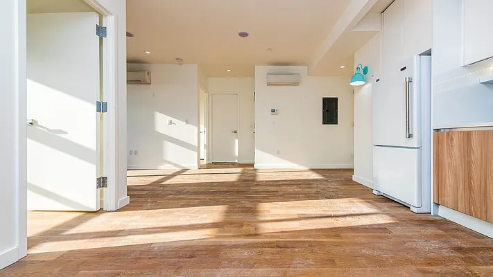 Rented by Nooklyn NYC LLC | media 57