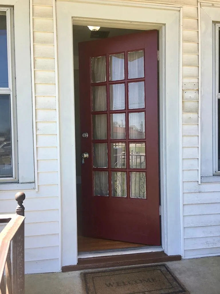 612 Cleveland St — Photo 3