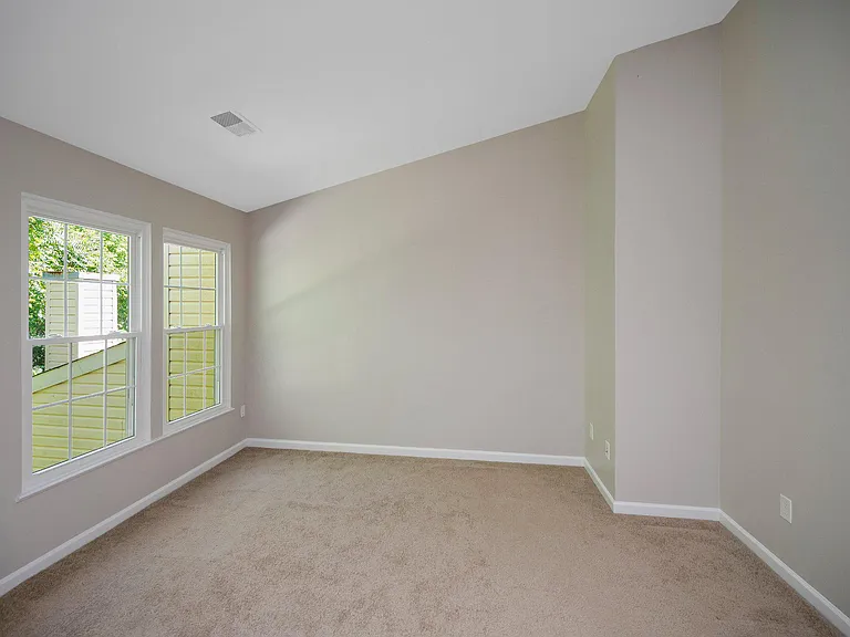 9705 Becker Ct — Photo 11