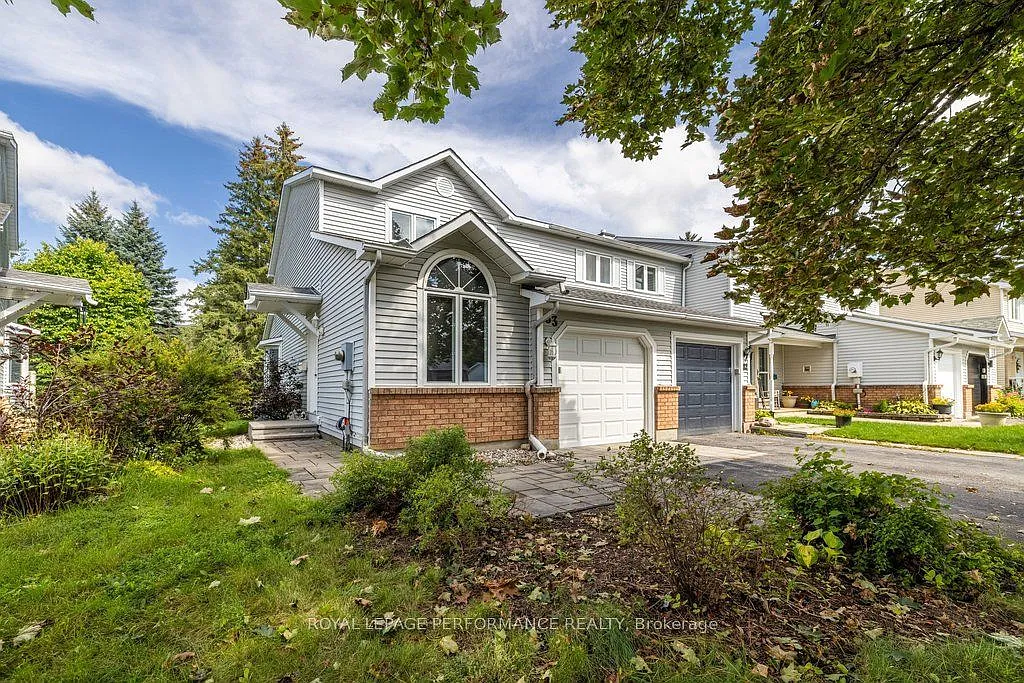 3 bed, $2,500 — Photo 1