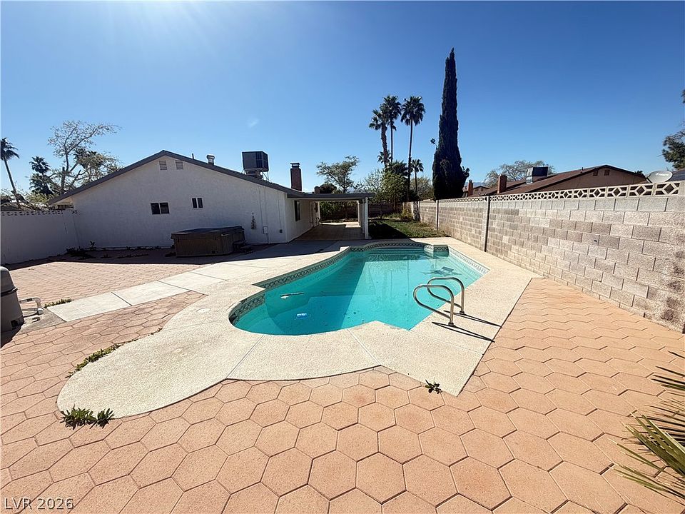 2nd image of 4430 Eureka Cir