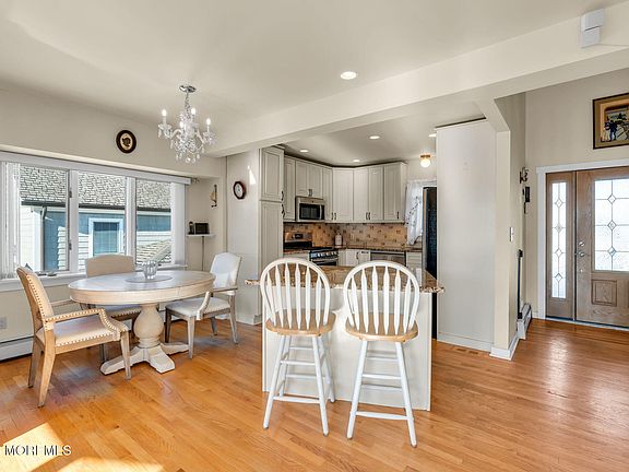 2nd image of 2116 Glenwood Drive