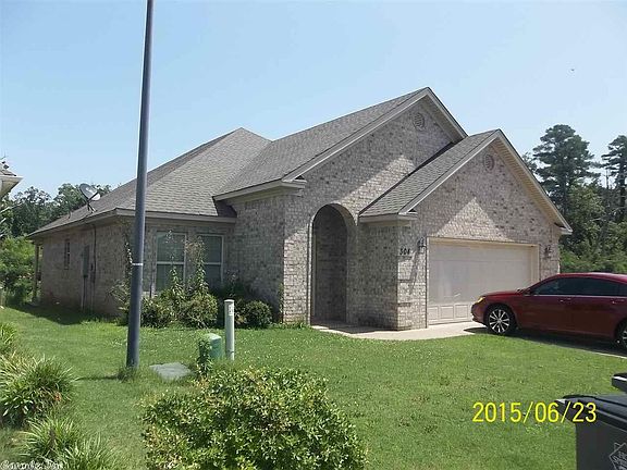 3rd image of 304 Autumnridge Cir