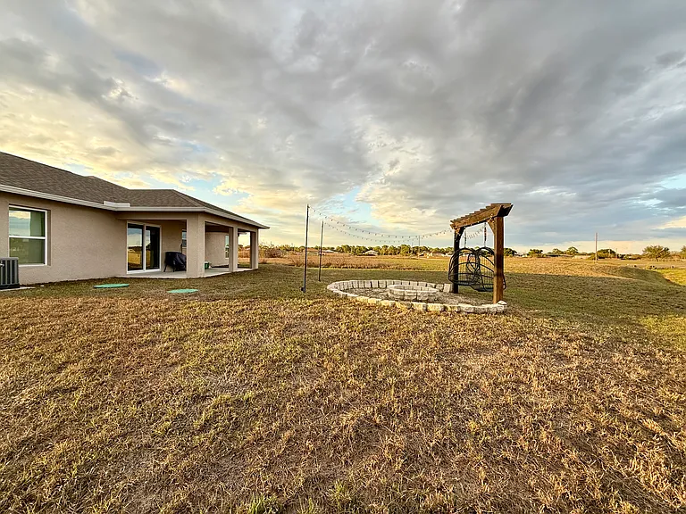 7033 Waldo Cir — Photo 3