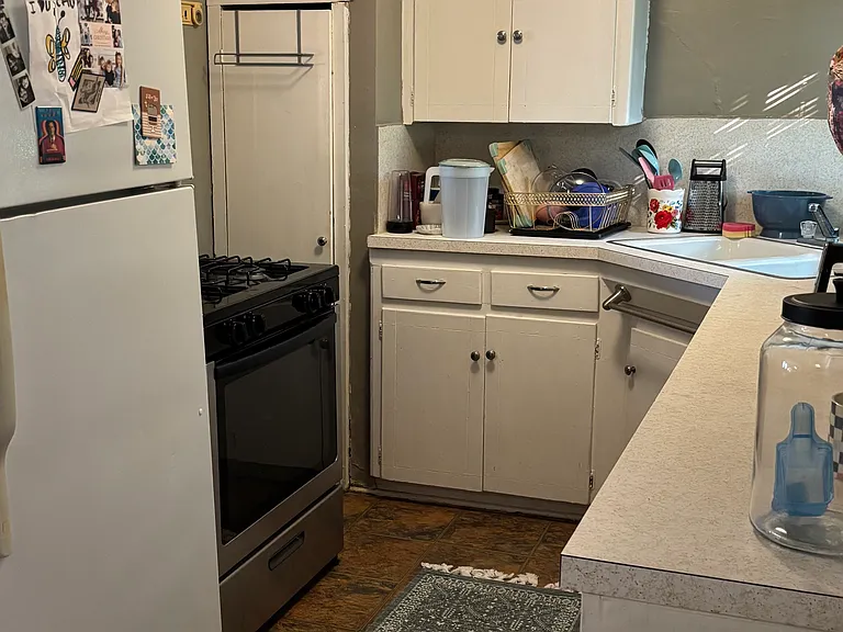 2323 1/2 N Gatewood Ave — Photo 12