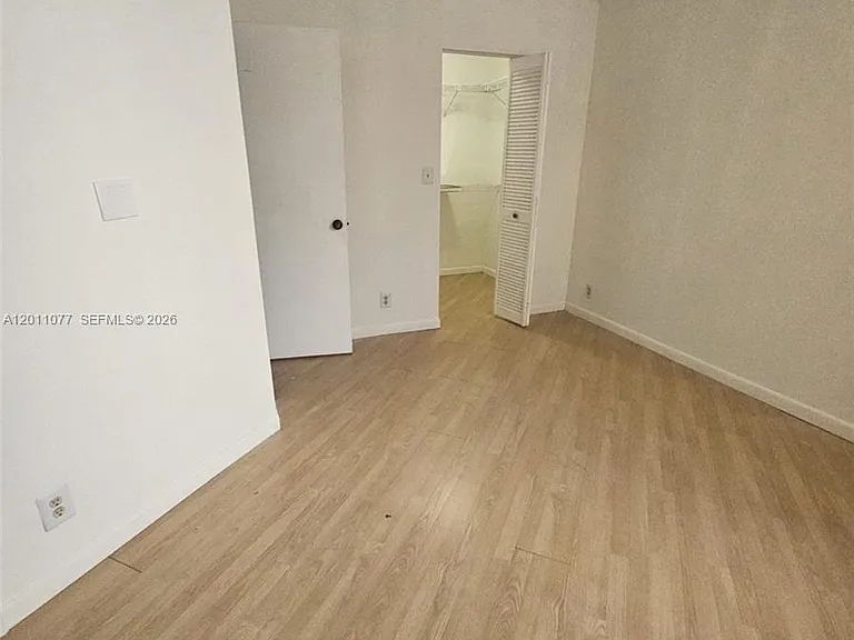 211 Lake Pointe Dr #108 — Photo 16