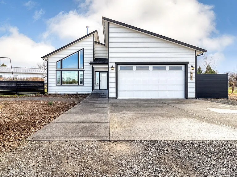 839 Newtown Rd #A — Photo 1
