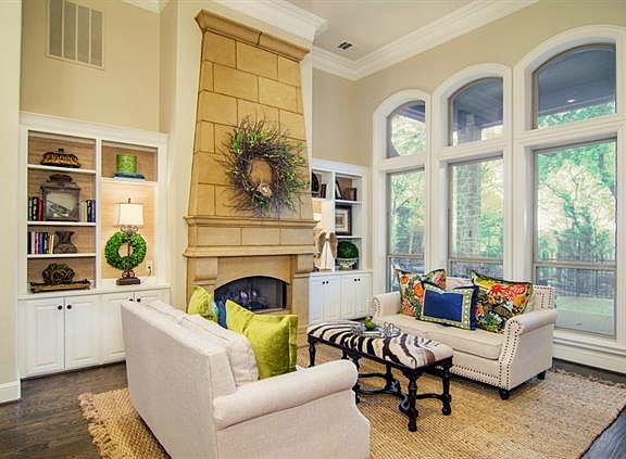5th image of 1608 Regal Oaks Dr