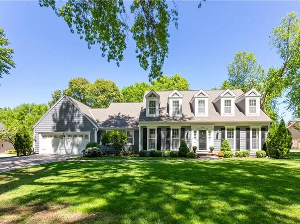 5100 W 111th Ter, Leawood, KS 66211