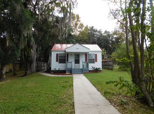 303 Emery St, Inverness, FL 34450