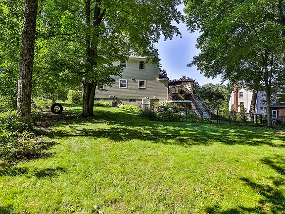 4th image of 18 Shingle Mill Drive